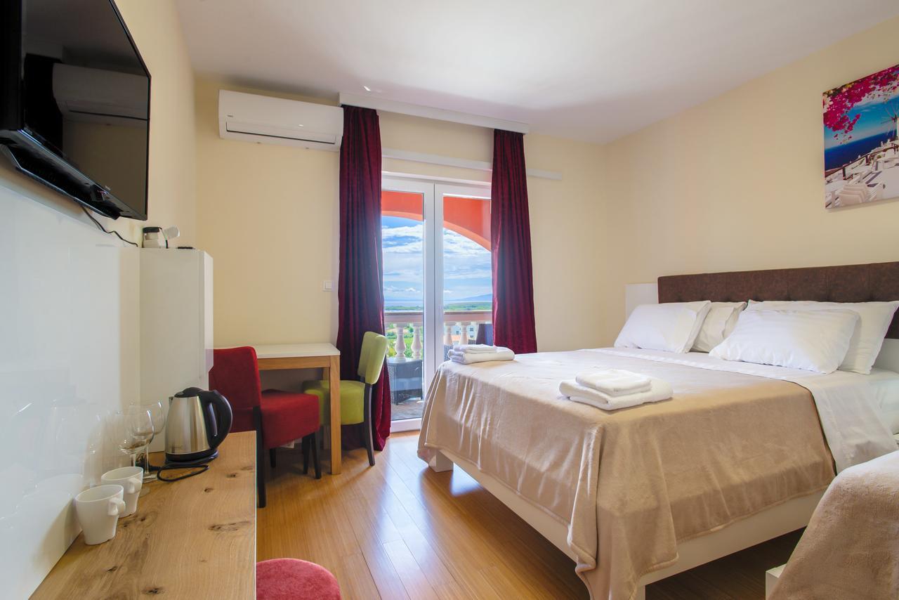 Hotel Livadic & Restaurant Лижнян Екстер'єр фото