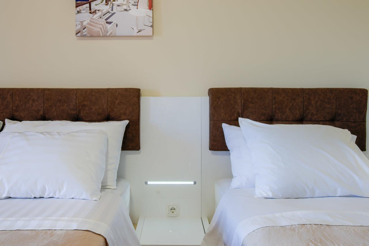 Hotel Livadic & Restaurant Лижнян Екстер'єр фото